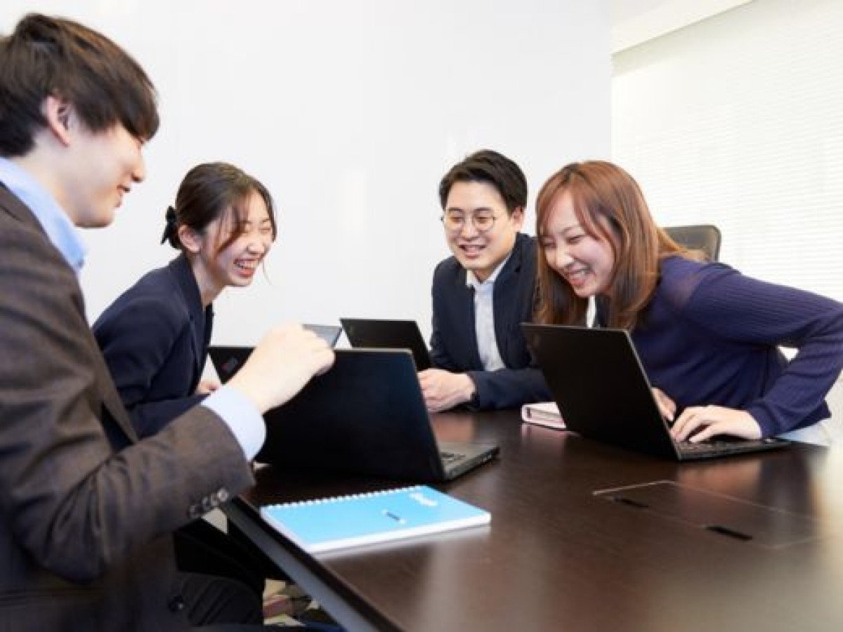 株式会社デジタルトレンズの企業情報